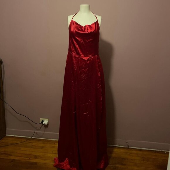 Dress used twice - Picture 1 of 7